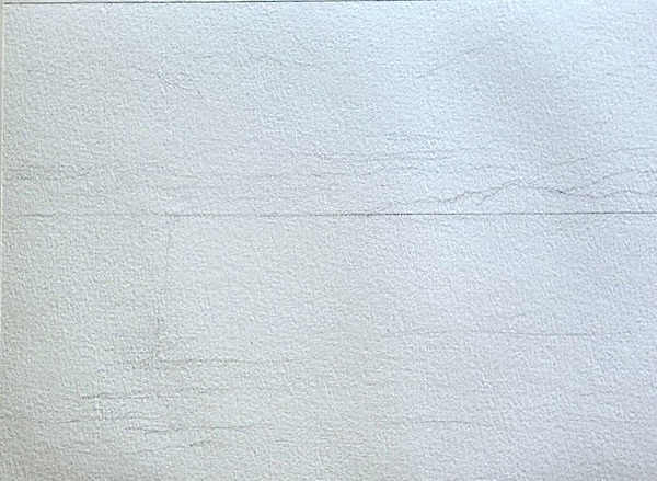 透明水彩で夕暮れの海を描く下書き工程。水平線とサンロードの位置だけをシンプルに描き、空と海の大きな構図を確認している段階。