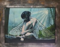 光芒が差し込む幻想的な森に妖精を描いた油彩・アクリル画「sad angel」